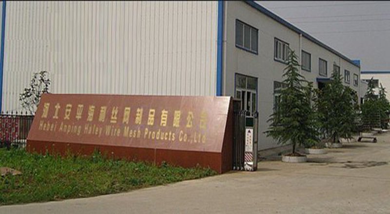 钢板网的价格是如何波动的?让我们一起看看不同因素对其影响。